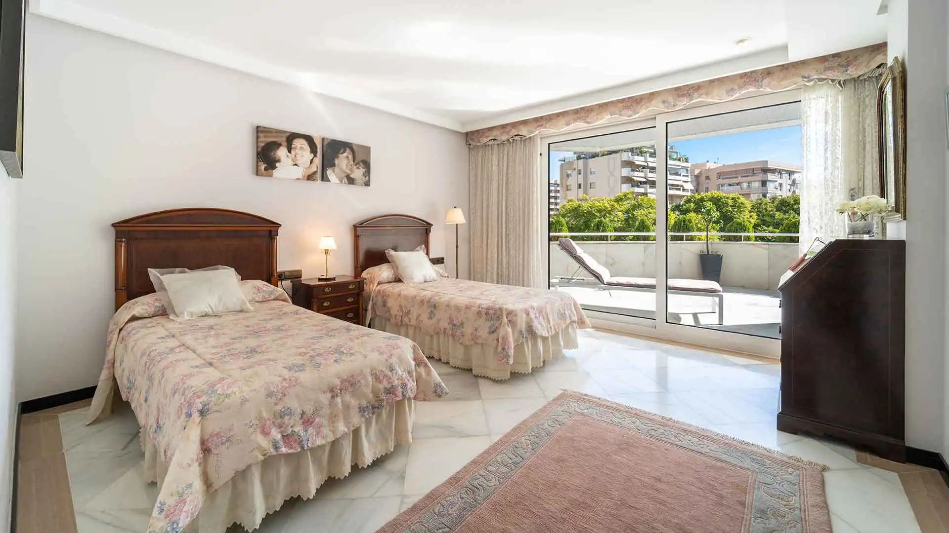 Habitación de Apartamento en venta en Marbella con Aire acondicionado, Terraza y Trastero