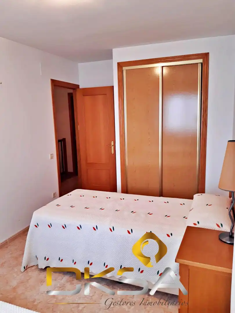 Schlafzimmer von Einfamilien-Reihenhaus zum Verkauf in Alcalà de Xivert mit Möbliert und Balkon