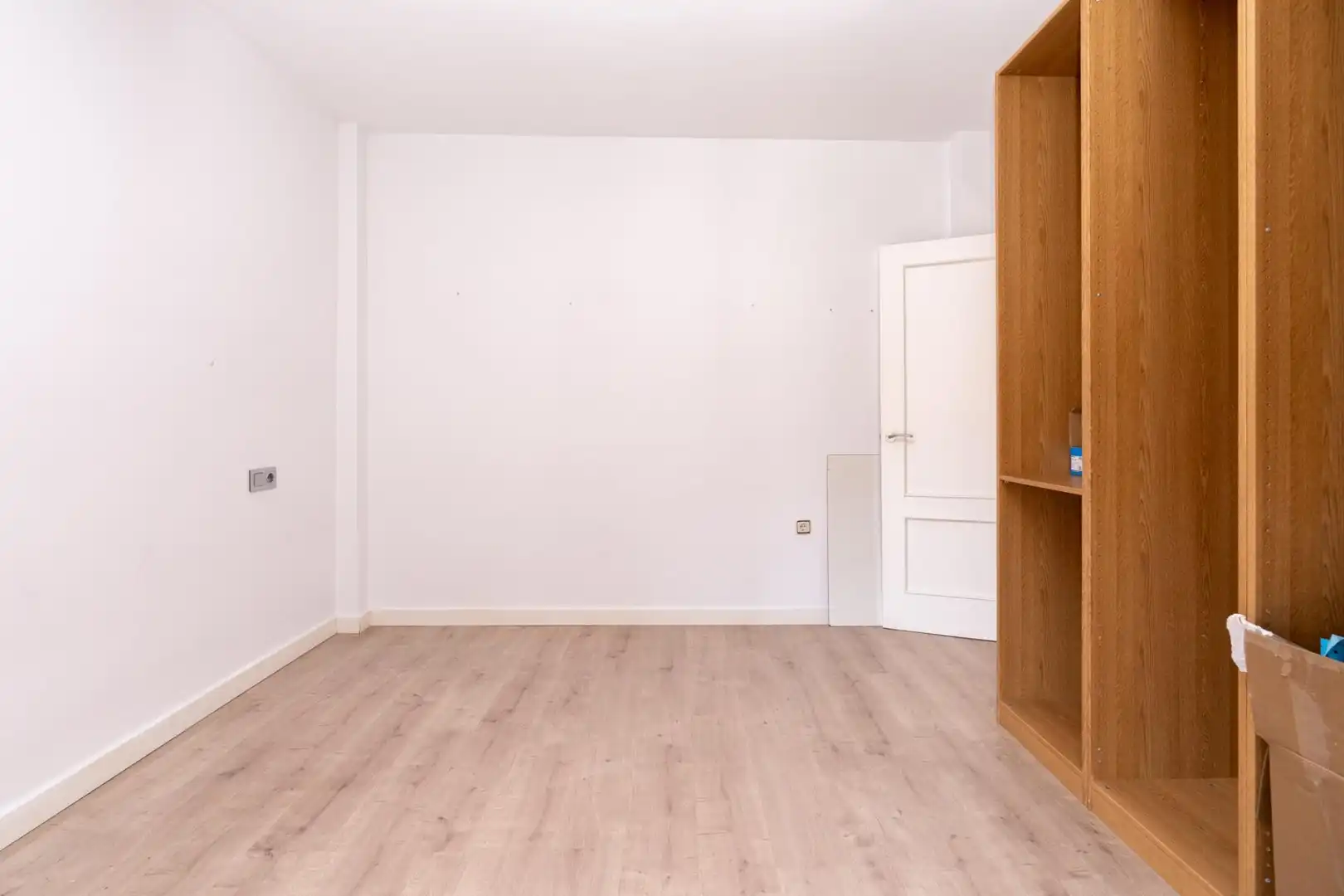 Flat for sale in Calle Calle Islas Hawai, Motril ciudad