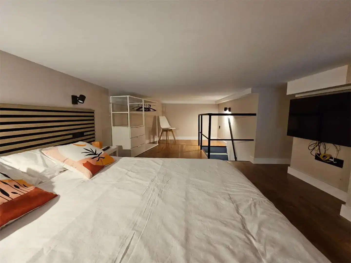 Dormitori de Loft de lloguer en  Pamplona / Iruña amb Aire condicionat i Moblat