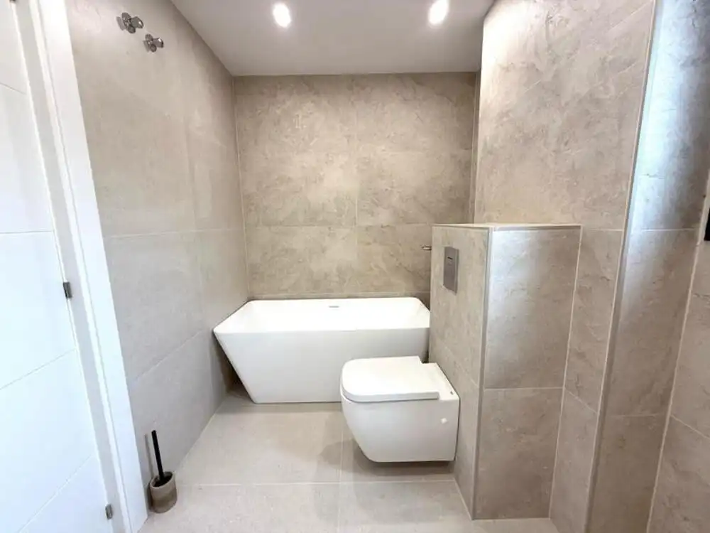 Bathroom of Apartments for sale in Marbella  with Air Conditioner, Heating and Terrace
