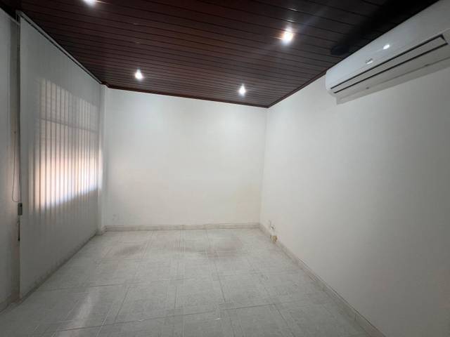 Oficina en Alquiler en Carrer de Barcelona en Centre