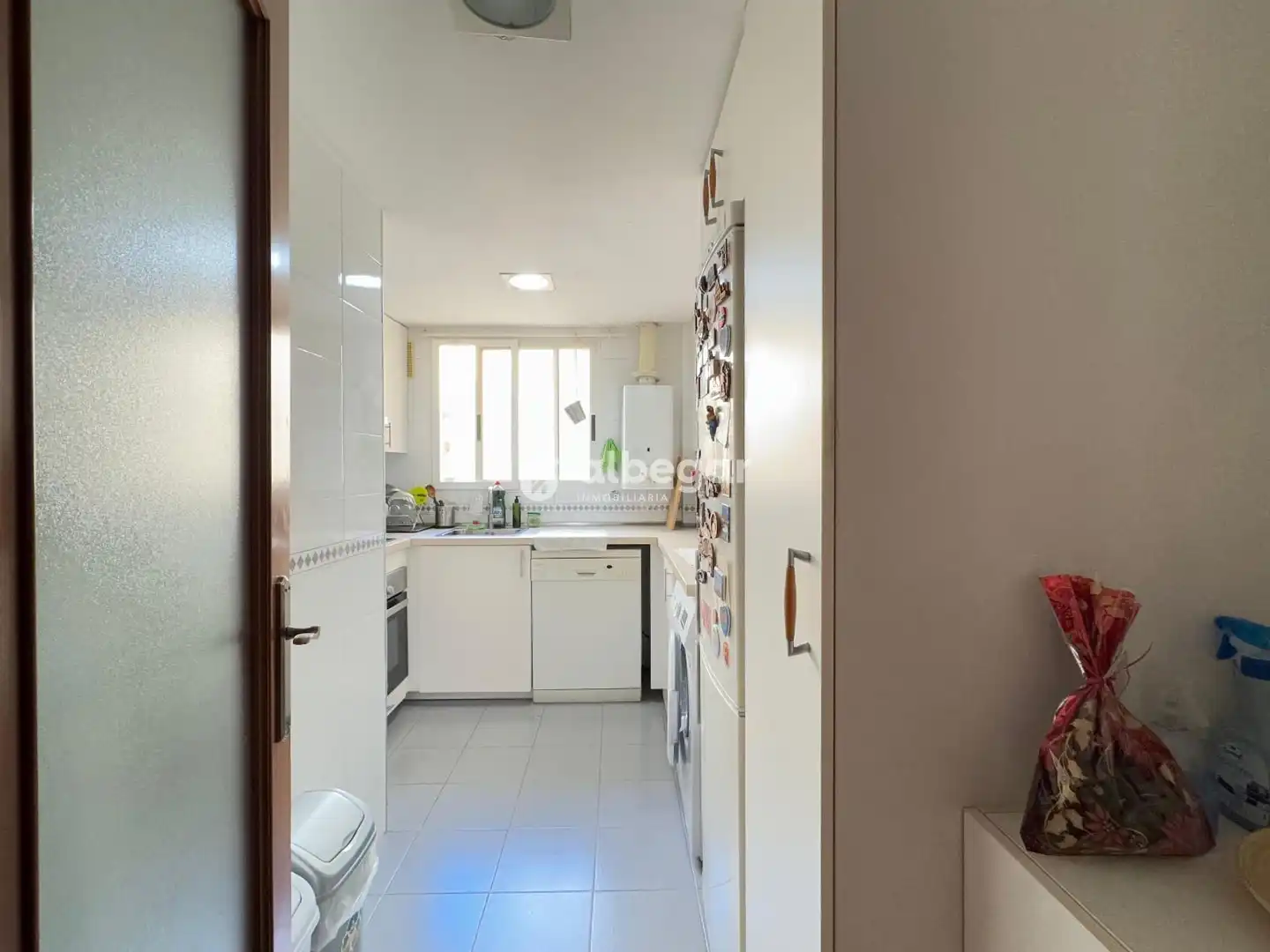 Kitchen of Flat for rent in Paterna  with Air Conditioner, Terrace and Furnished