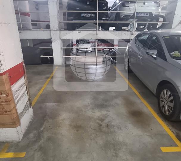 Foto 1 de Garatge en venda a Calle Pedro Espinosa, Camino de Antequera, Málaga