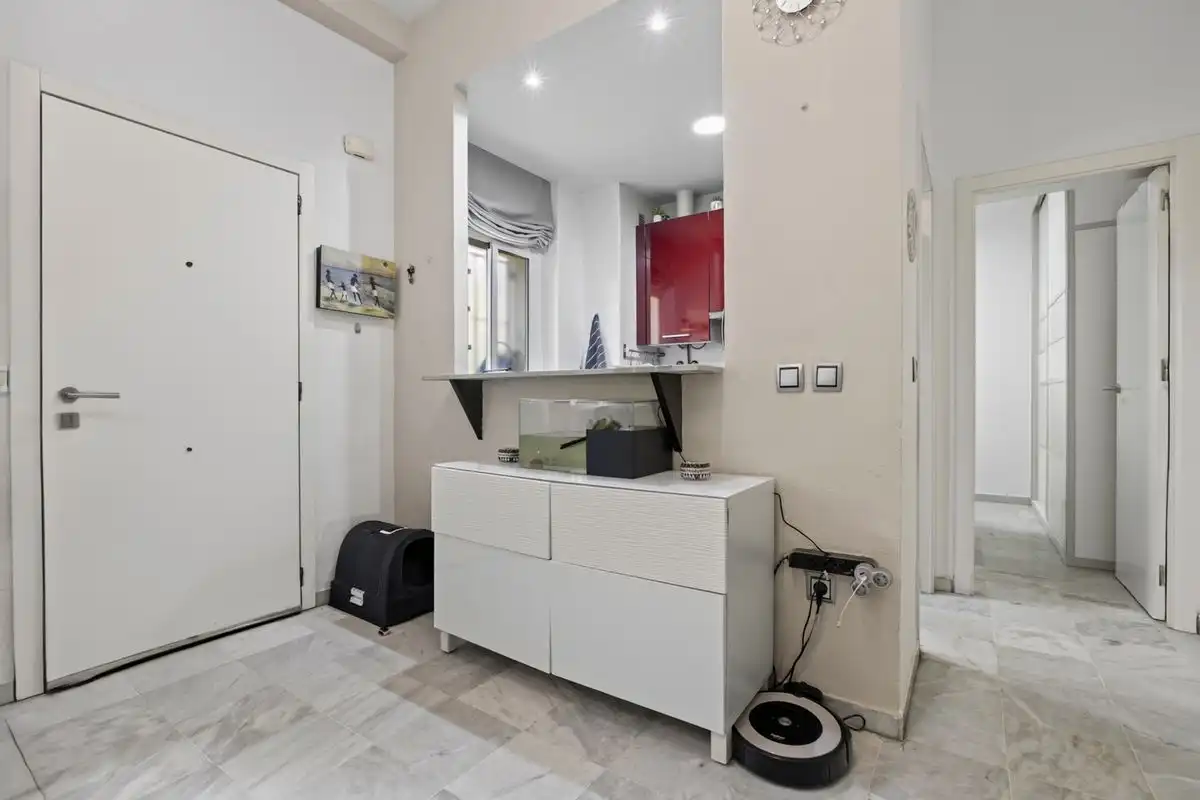 Flat for sale in Sevilla  with Air Conditioner, Heating and Furnished