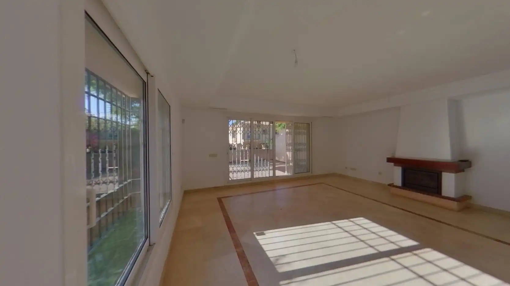 Habitatge en venda a C/ Ópalo de Riviera, imagen 2