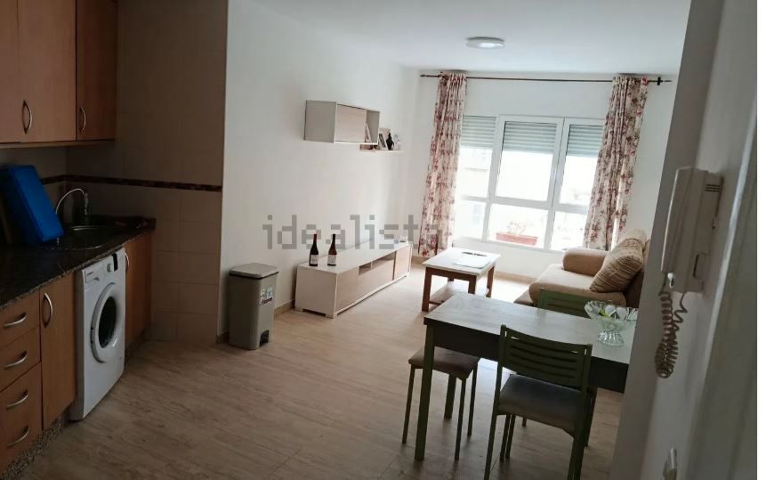 Sala d'estar de Pis en venda en Ribeira amb Traster i Moblat