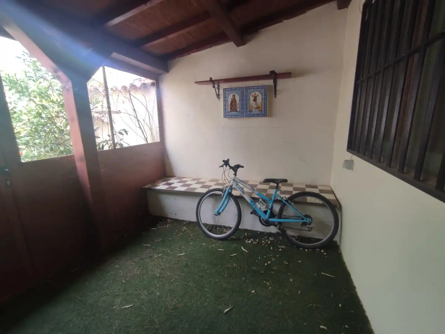 Casa aparellada amb jardí en venda a El Pinós / Pinoso, imagen 9