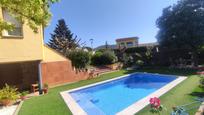 Piscina de Casa o xalet en venda en La Roca del Vallès amb Calefacció, Jardí privat i Terrassa