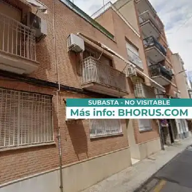 Vista exterior de Piso en venta en Torrent