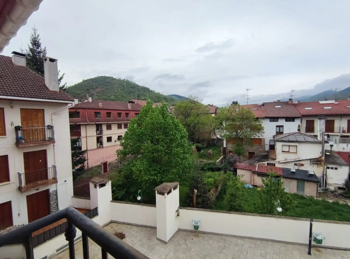 Terraza de Apartamento en venta en Ezcaray con Calefacción, Terraza y Trastero