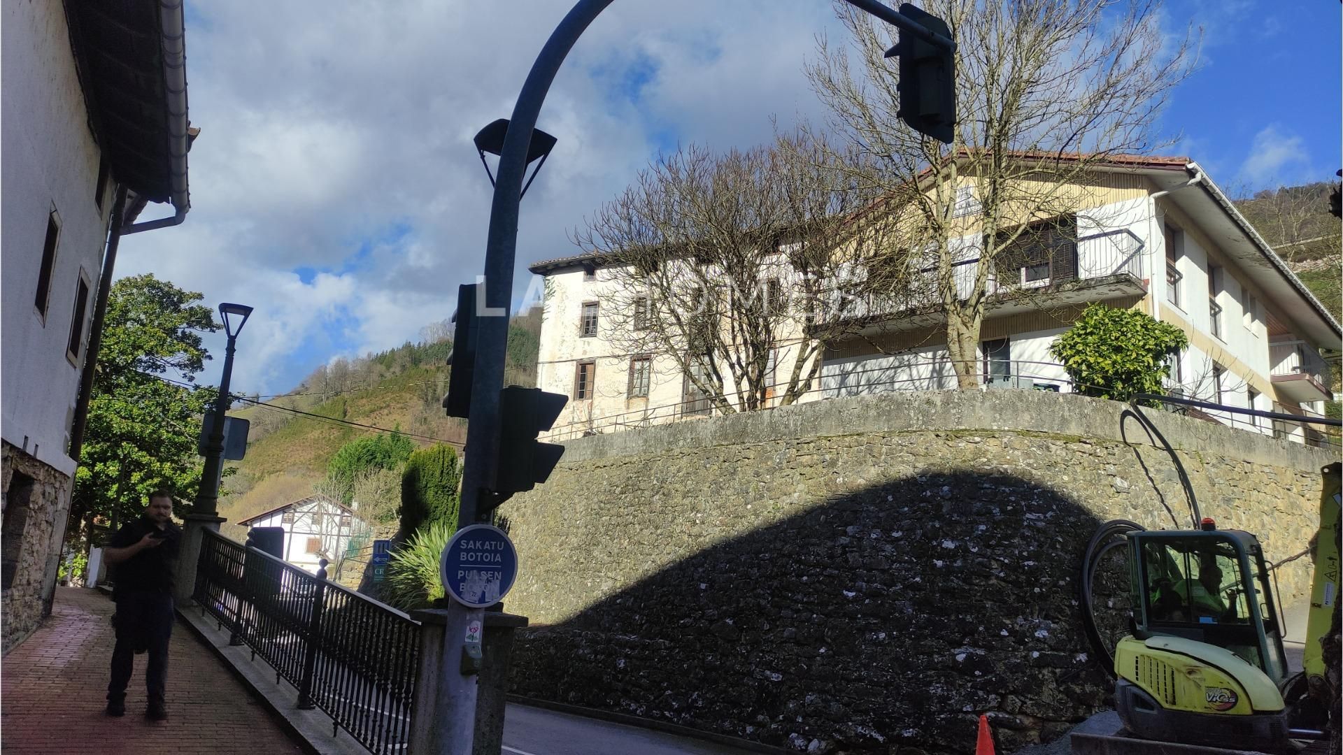 Vista exterior de Casa o chalet en venta en Errezil con Jardín privado y Balcón