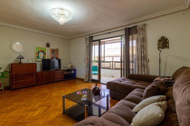 Piso en Alquiler en  INGENIERO CANALES, 2 en Pla de Bon Repós