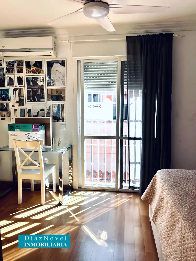 Schlafzimmer von Einfamilien-Reihenhaus zum Verkauf in Vélez-Málaga mit Klimaanlage, Heizung und Parkett