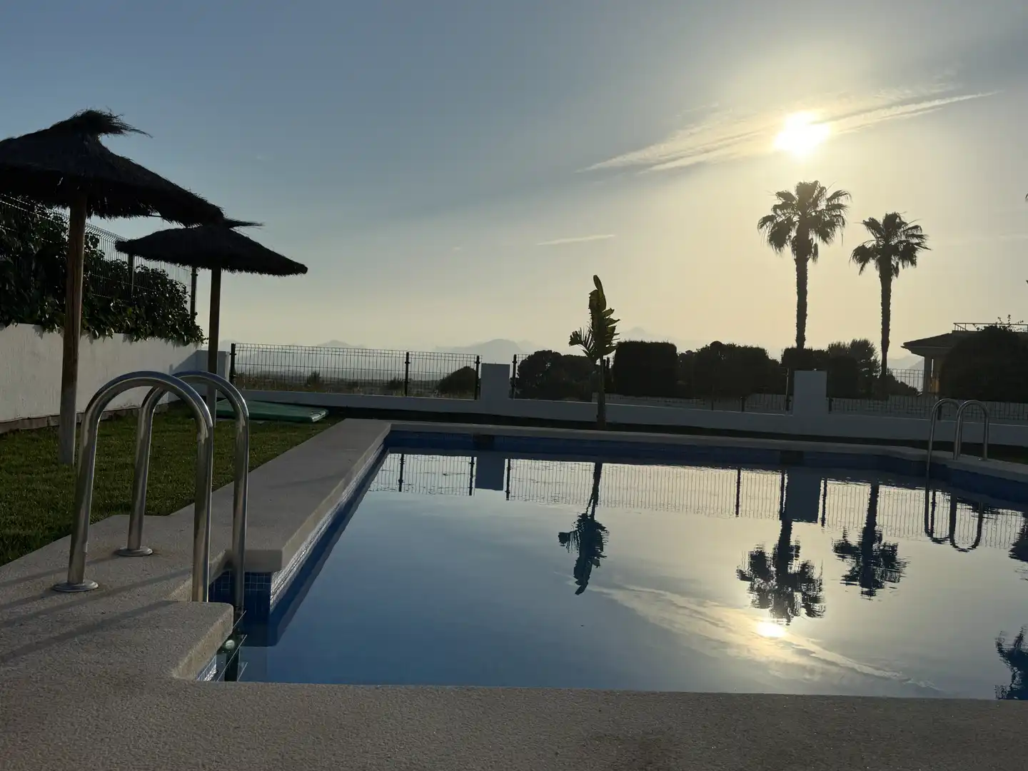 Piscina de Casa o chalet en venta en Busot con Aire acondicionado, Calefacción y Jardín privado