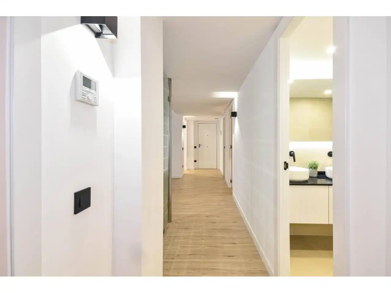 Piso en venta en Barcelona con Calefacción, Parquet y Balcón