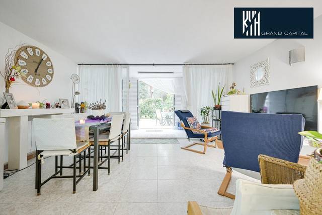 Apartamento en Venta en Calle FLORESTA en Los Pinos - Politur