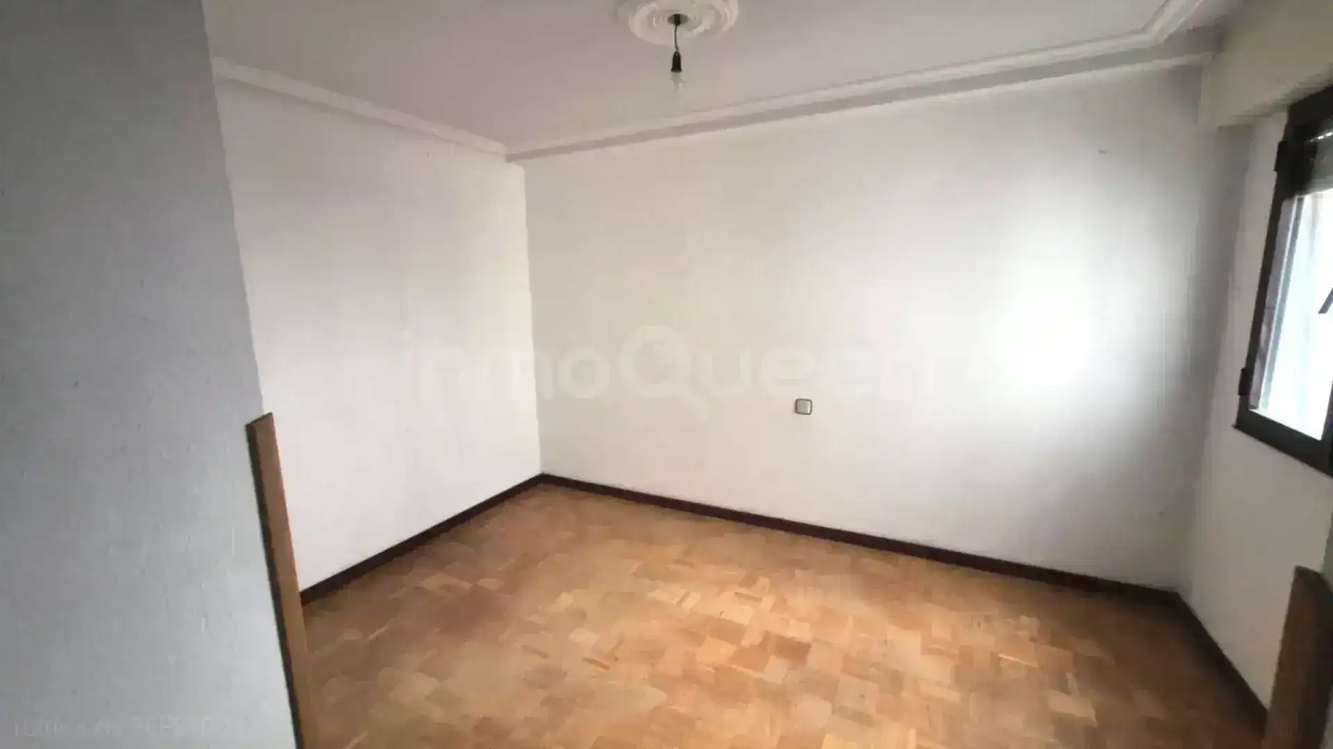 Habitación de Piso en venta en Vegadeo con Calefacción