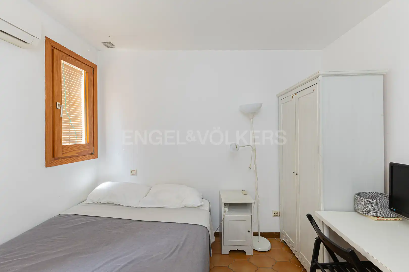 Bedroom of Flat for rent in Barcelona  with Air Conditioner, Heating and Furnished