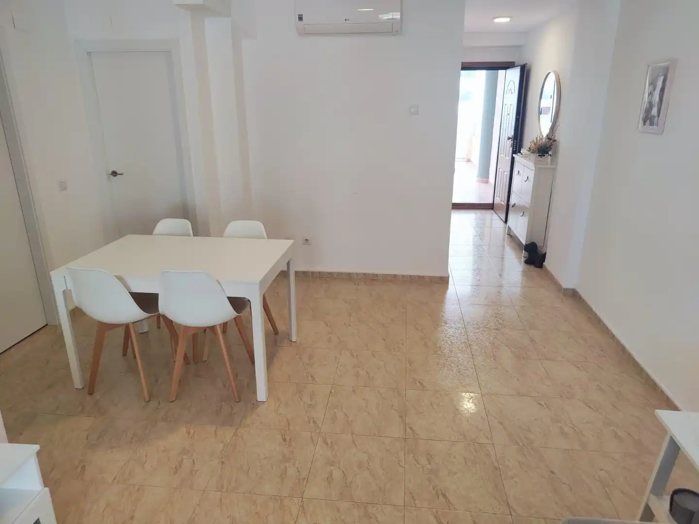 Comedor de Apartamento en venta en Tavernes de la Valldigna con Terraza y Piscina comunitaria