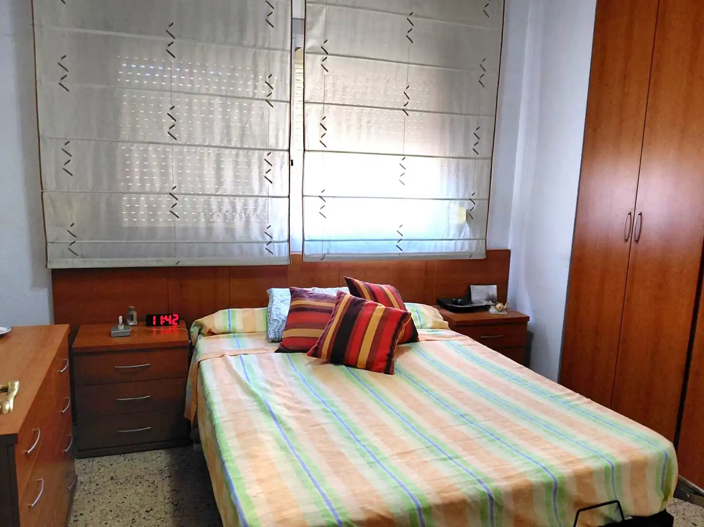 Habitación de Piso en venta en L'Hospitalet de Llobregat con Aire acondicionado, Calefacción y Amueblado