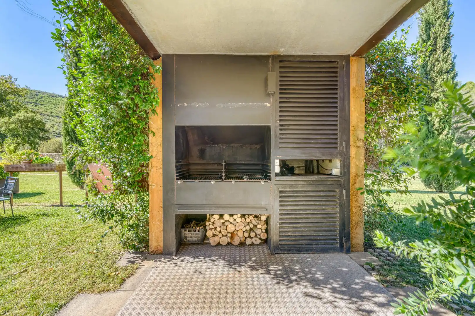 Jardín de Finca rústica en venta en Boadella i les Escaules con Calefacción, Jardín privado y Terraza