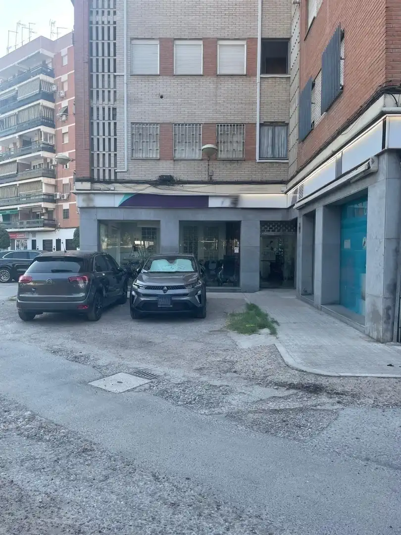 Geschaftsraum zum Verkauf in Córdoba
