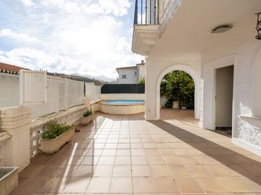 Detached house with balcony for sale in Calle BARRANCO HONDO