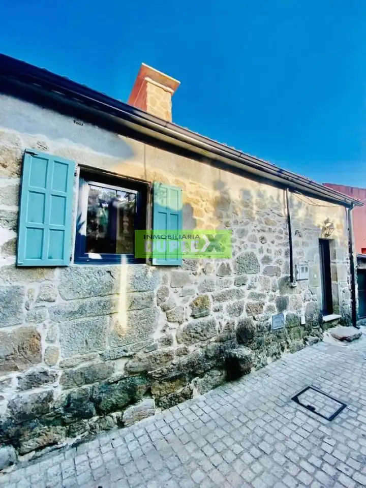 Vista exterior de Finca rústica en venta en Poio con Calefacción y Jardín privado