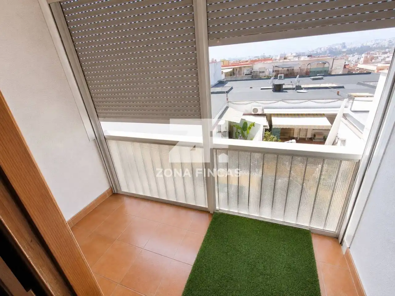 Terrassa de Pis en venda en Santa Coloma de Gramenet amb Aire condicionat i Balcó