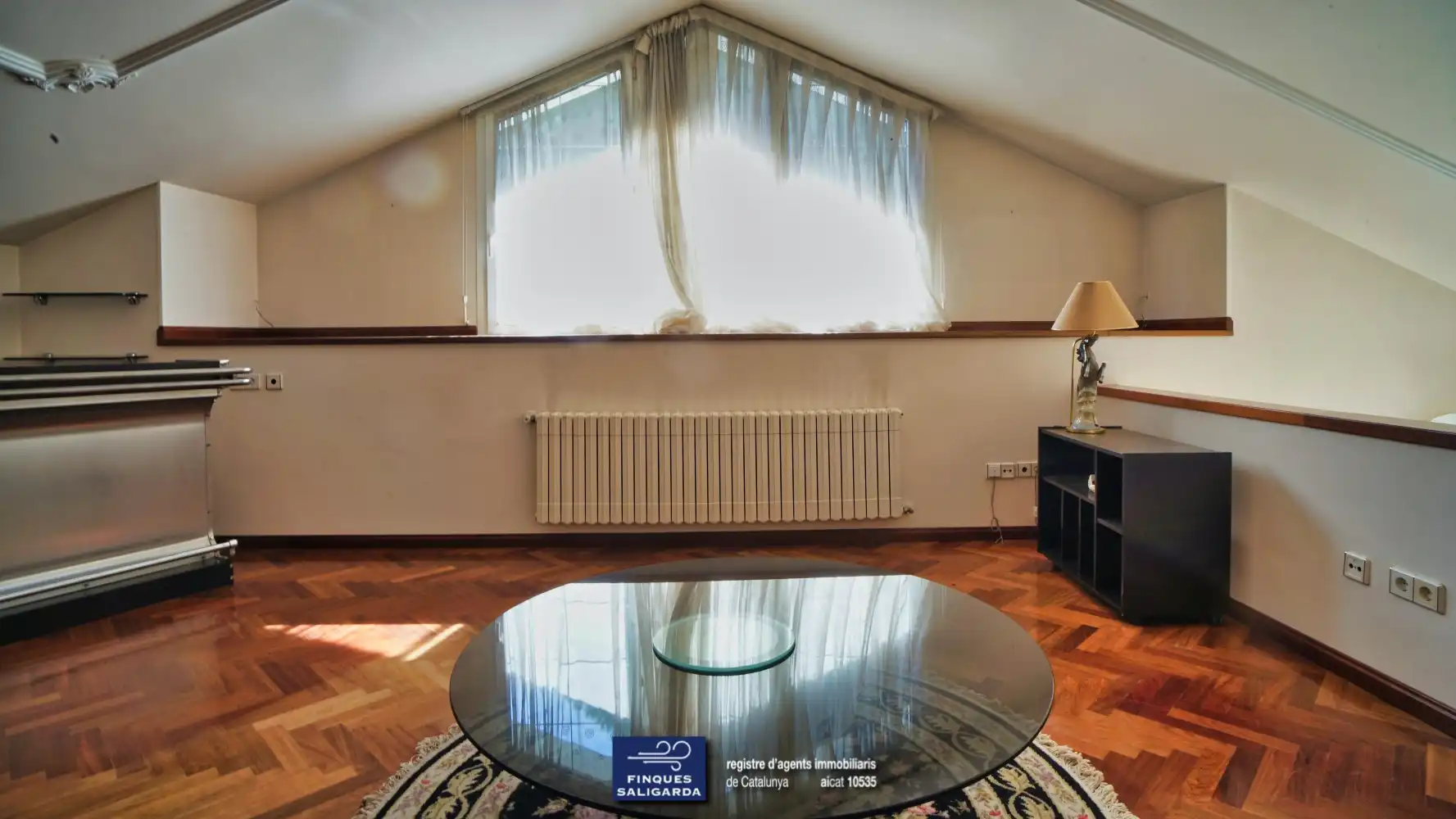 Sala d'estar de Casa o xalet en venda en La Garriga amb Aire condicionat, Calefacció i Jardí privat