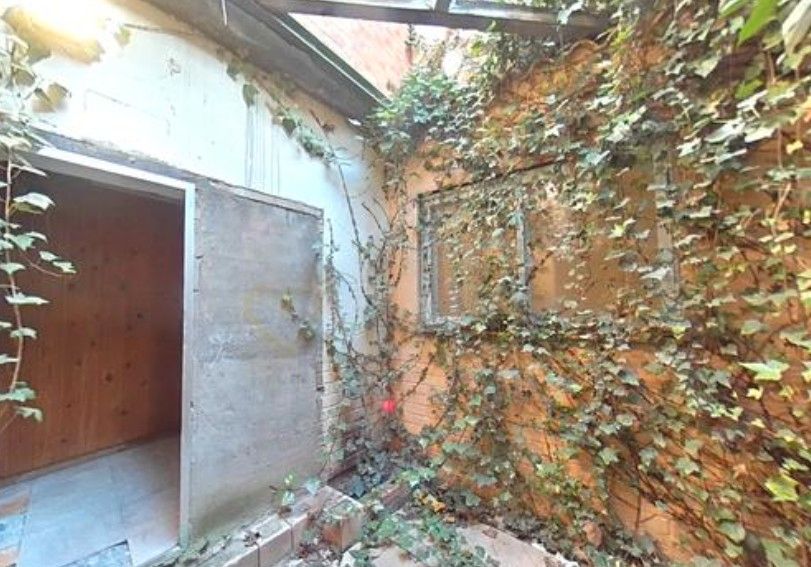 Casa adosada en venda a Calle la Constitución, Cadrete