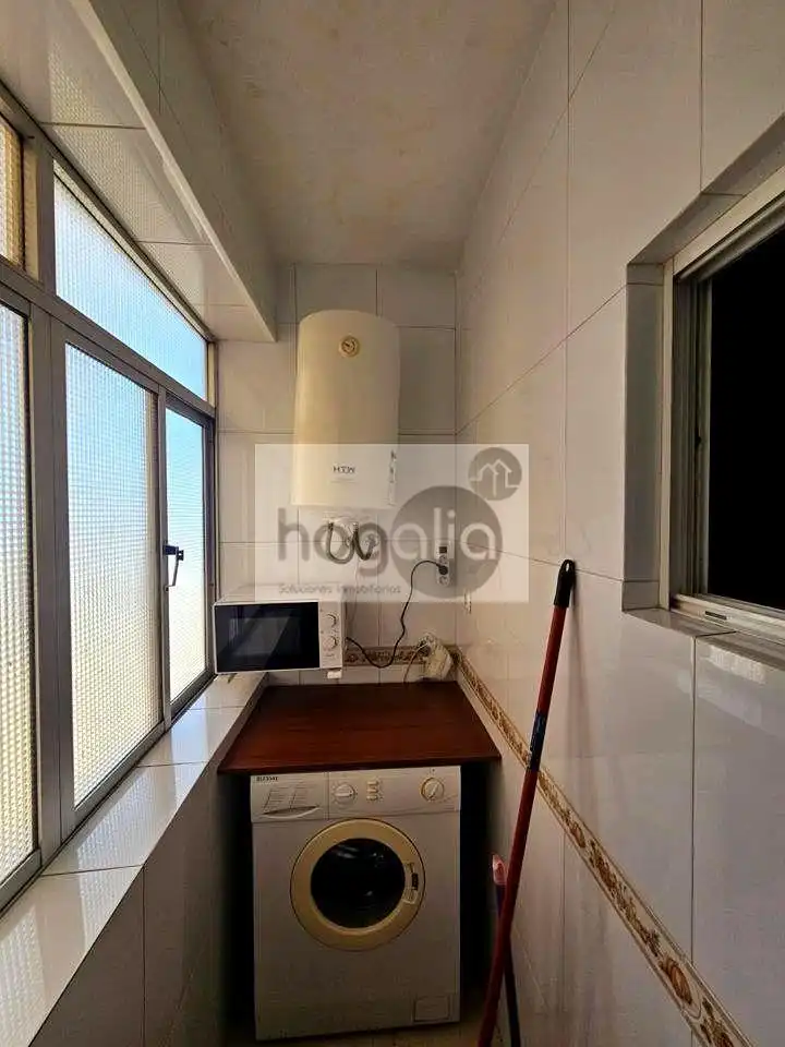 Kitchen of Flat for rent in Sevilla  with Air Conditioner, Terrace and Furnished