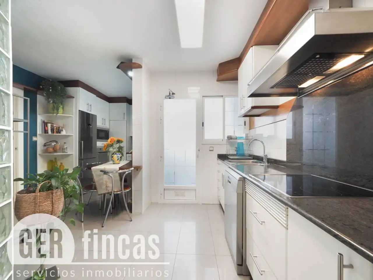 Flat with terrace for sale in Calle Nicolau Talló, imagen 10