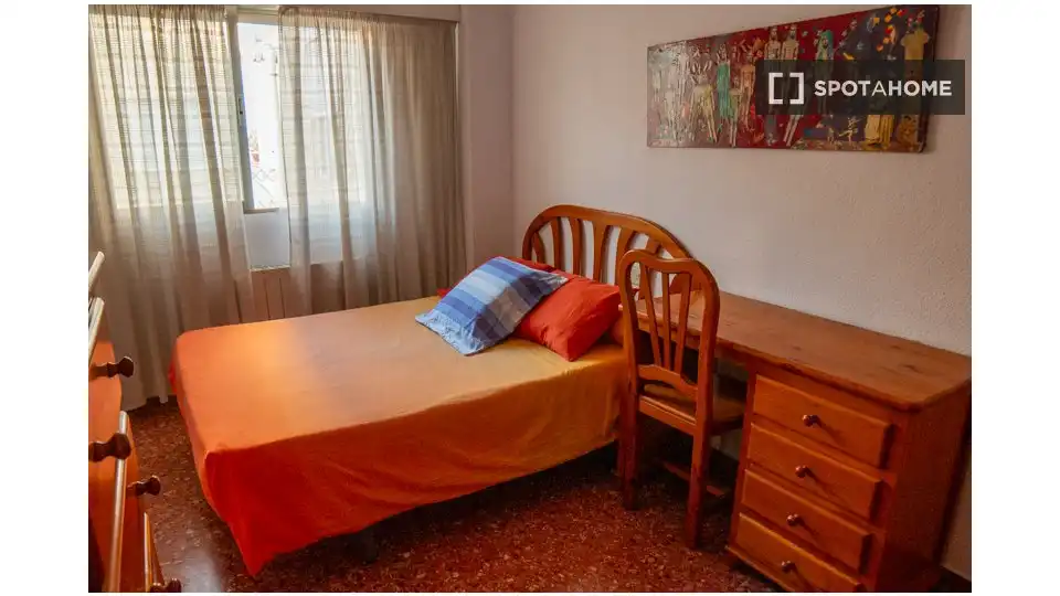 Room in Marxalenes