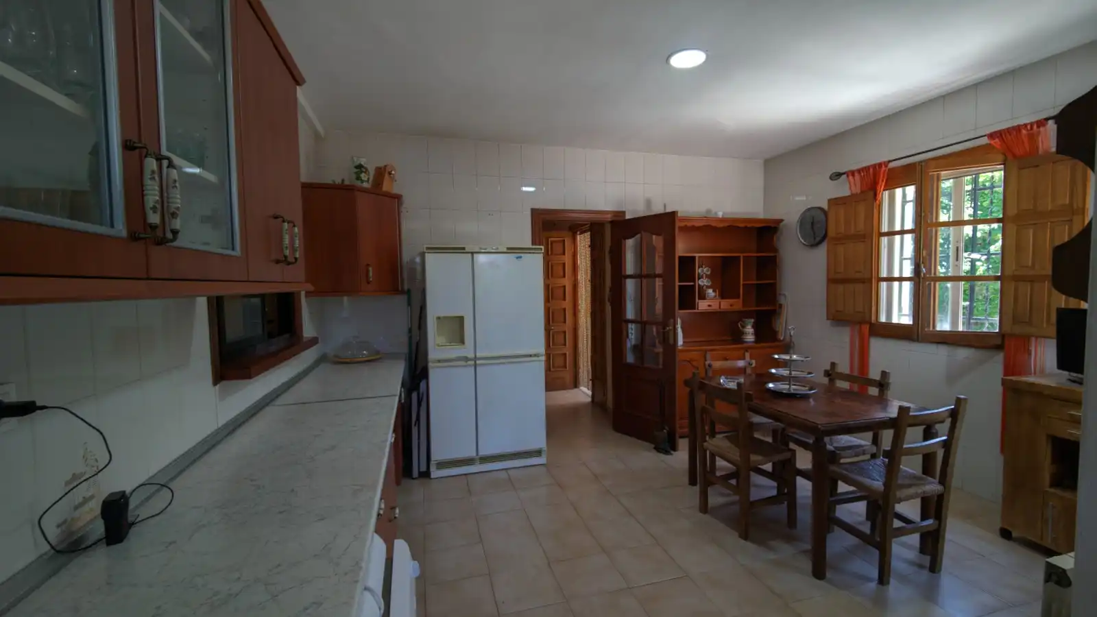 Cuina de Casa o xalet en venda en La Zubia amb Aire condicionat, Jardí privat i Traster