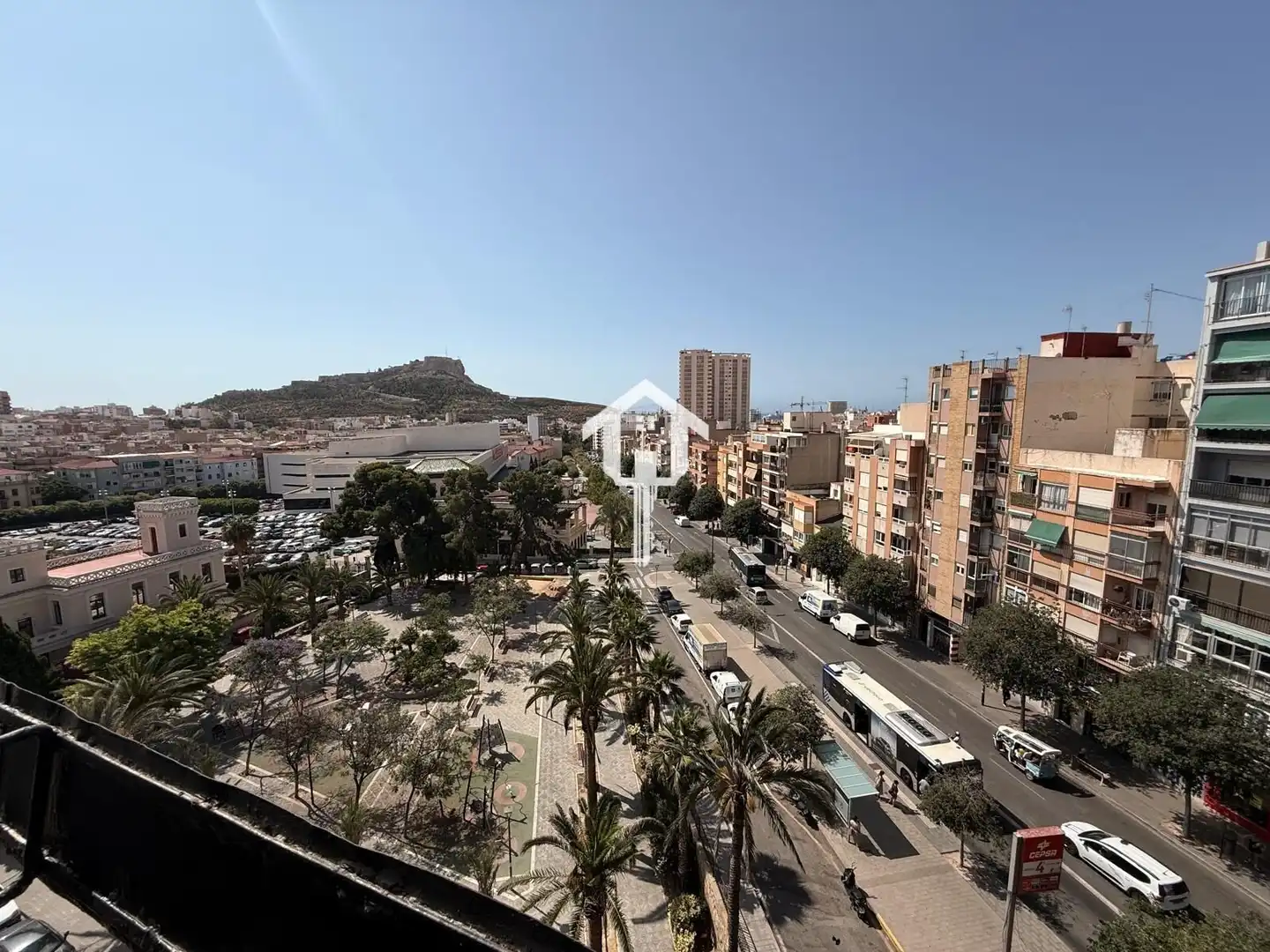 Vista exterior de Piso en venta en Alicante / Alacant con Amueblado