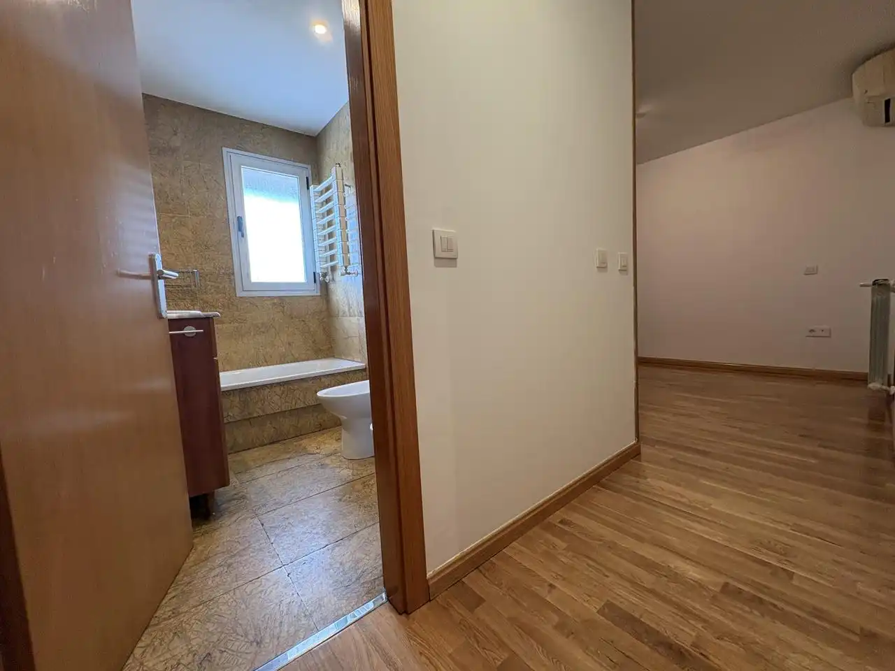 Baño de Piso en venta en Madrid con Aire acondicionado, Calefacción y Terraza