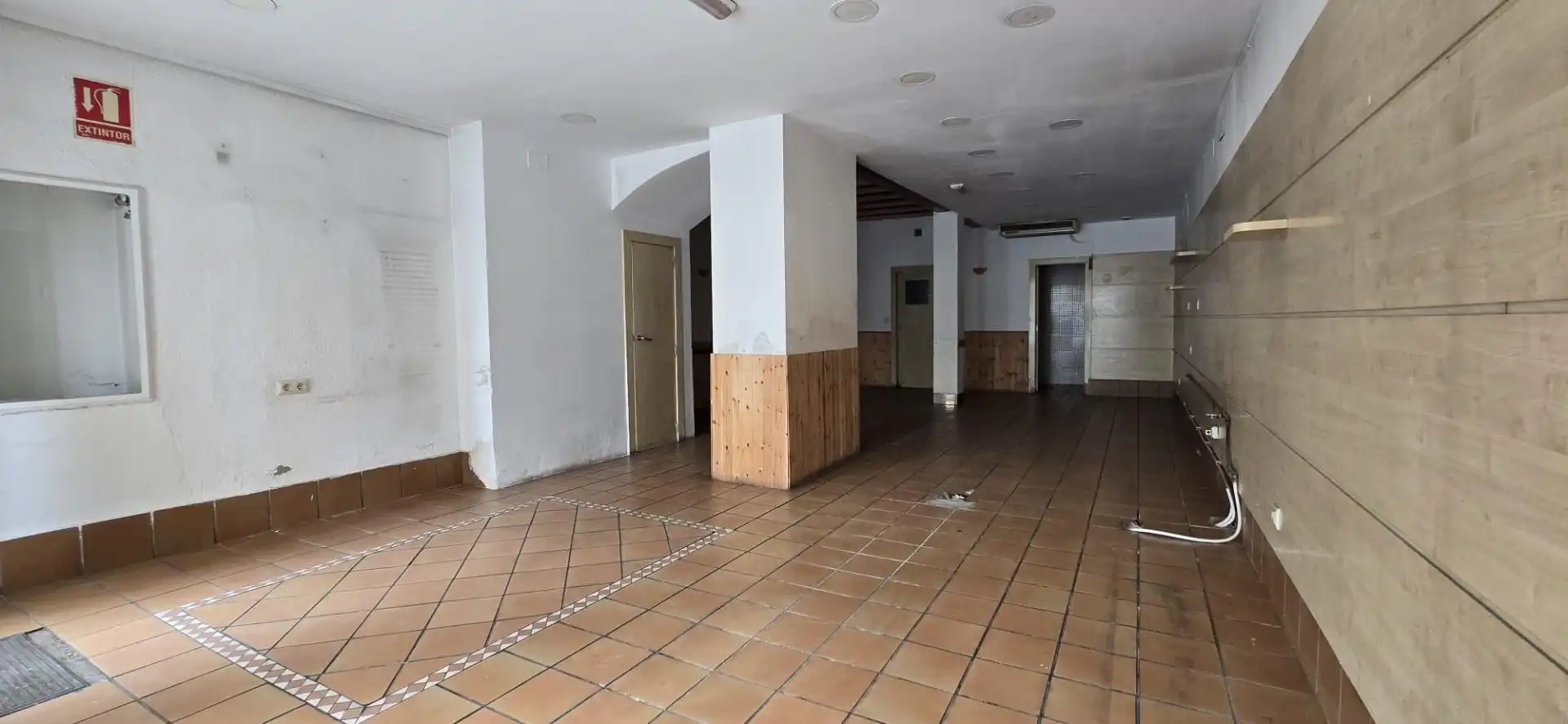 Commercial properties for rent in Llíria  with Air Conditioner