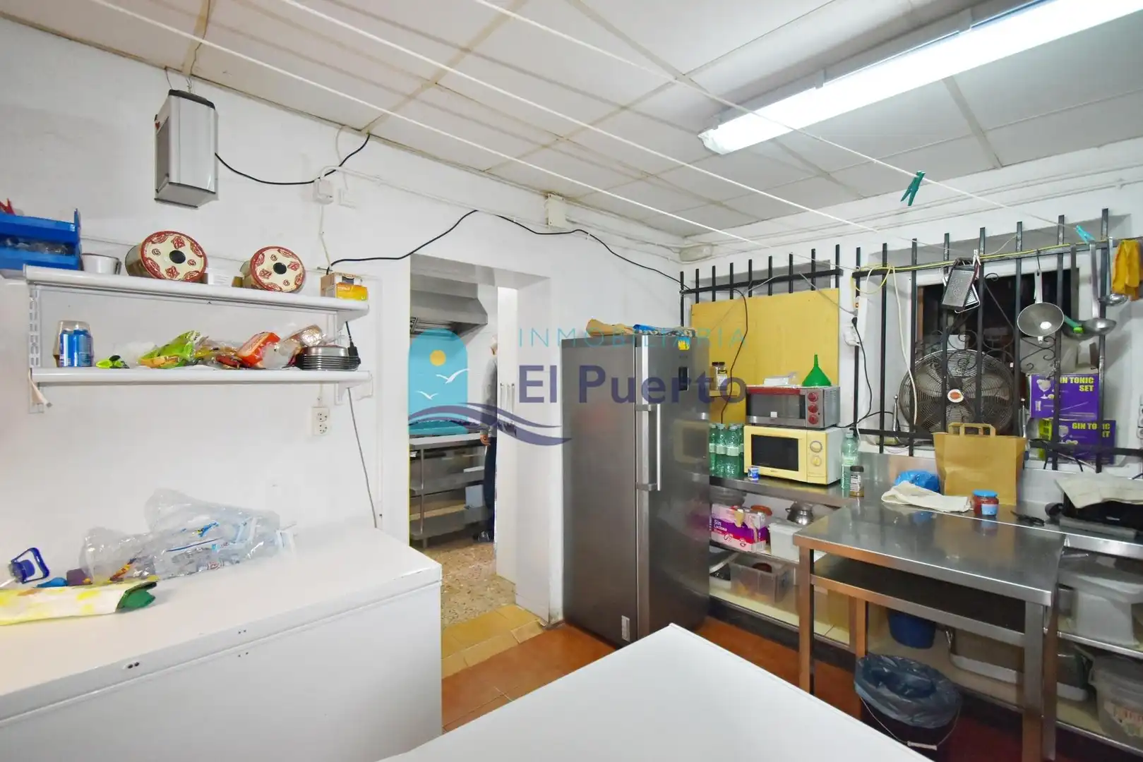 Cuina de Local en venda en Mazarrón amb Moblat