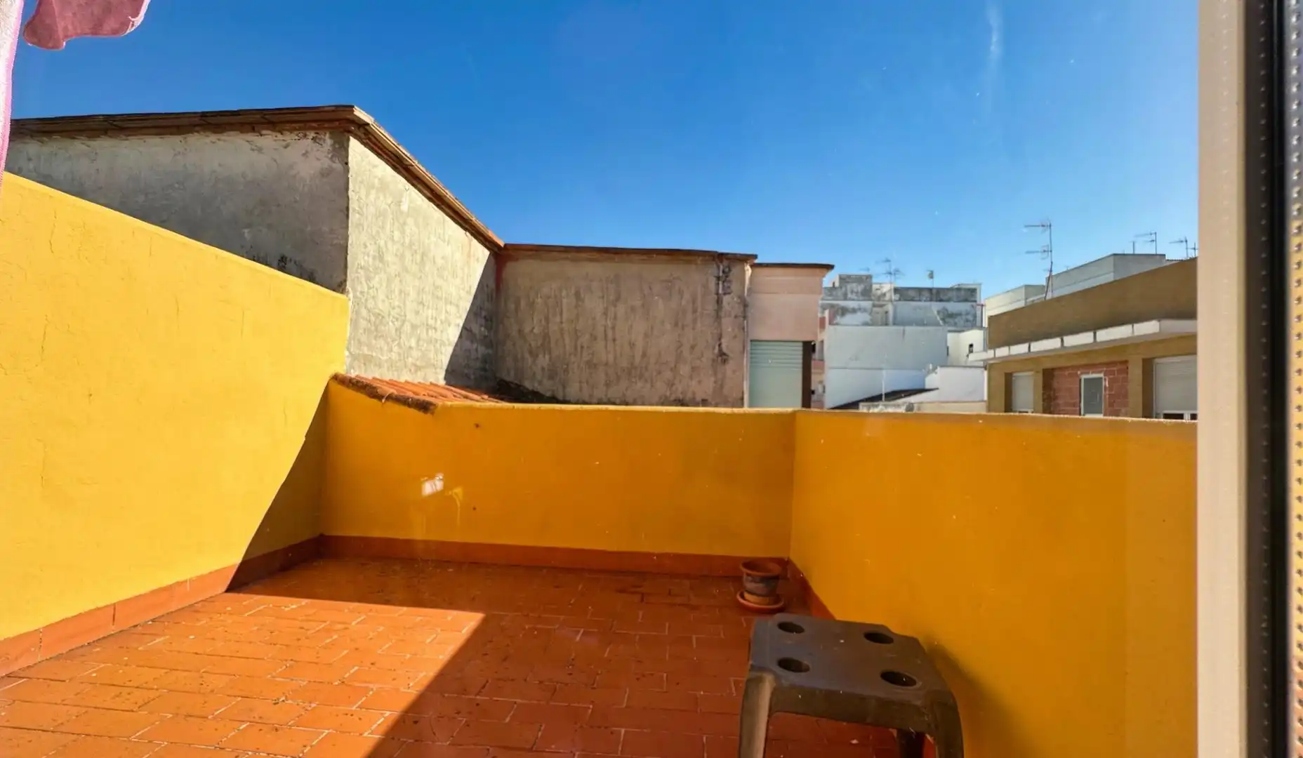 Casa aparellada amb terrassa en venda a Pego, imagen 22