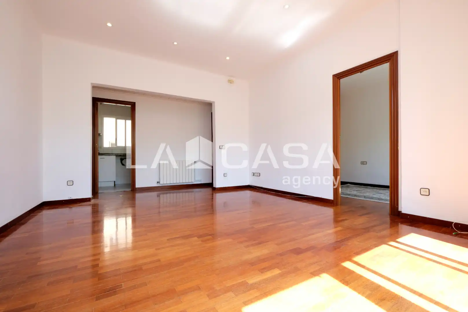 Pis en venda en Barcelona amb Calefacció, Parquet i Forn