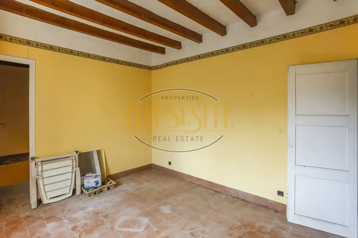 Country homes for sale in Torrelavit