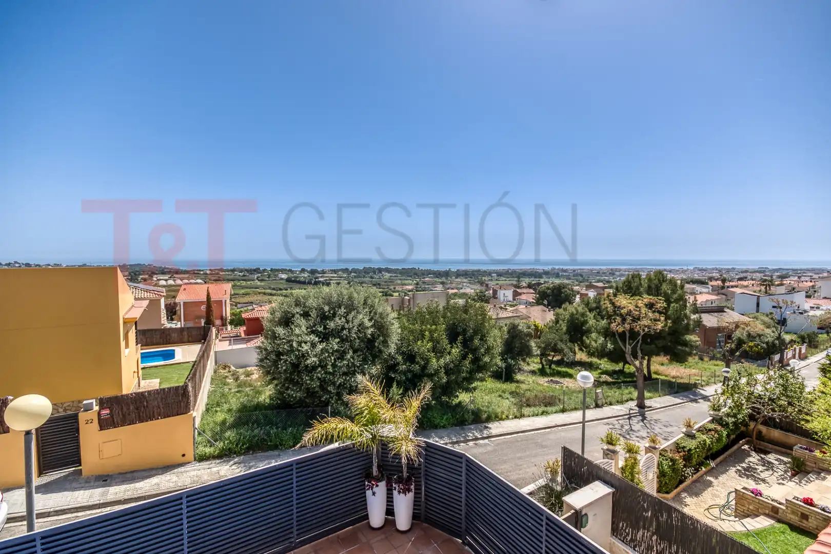 Terraza de Casa o chalet en venta en Vilanova i la Geltrú con Aire acondicionado, Calefacción y Terraza
