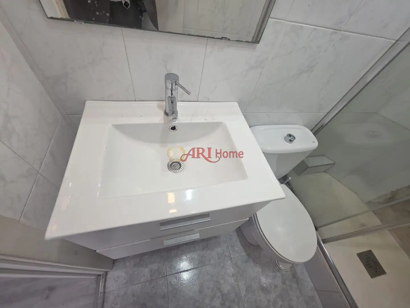 Bathroom of Flat for sale in Madrid  with Air Conditioner, Heating and Parquet flooring