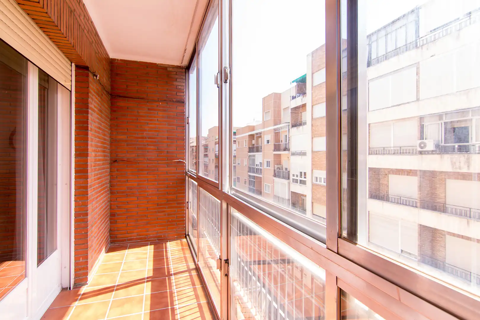 Terrassa de Pis de lloguer en Granada amb Calefacció, Moblat i Rentadora