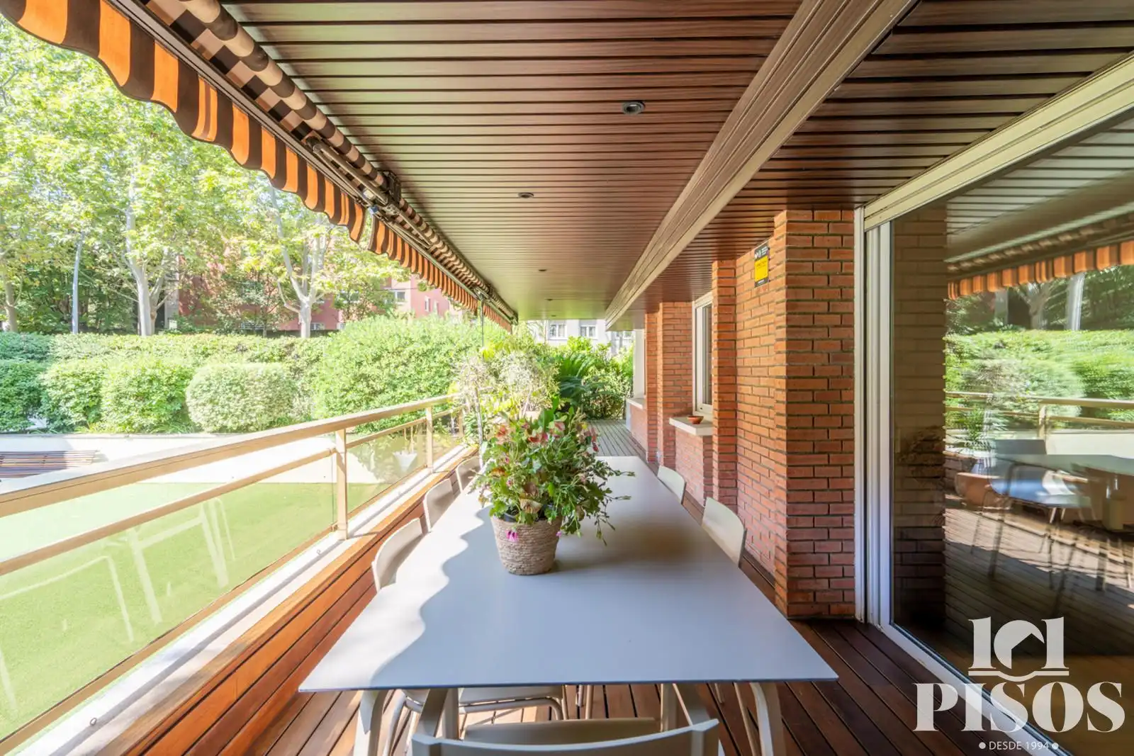 Terrace of Flat for sale in Sant Cugat del Vallès  with Air Conditioner, Heating and Private garden