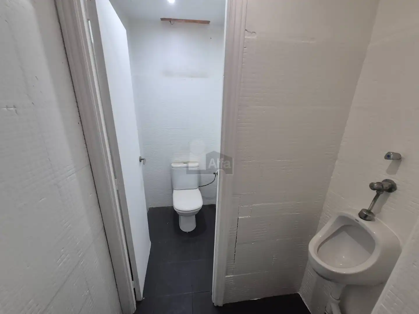 Baño de Local de alquiler en Tavernes Blanques con Aire acondicionado y Calefacción