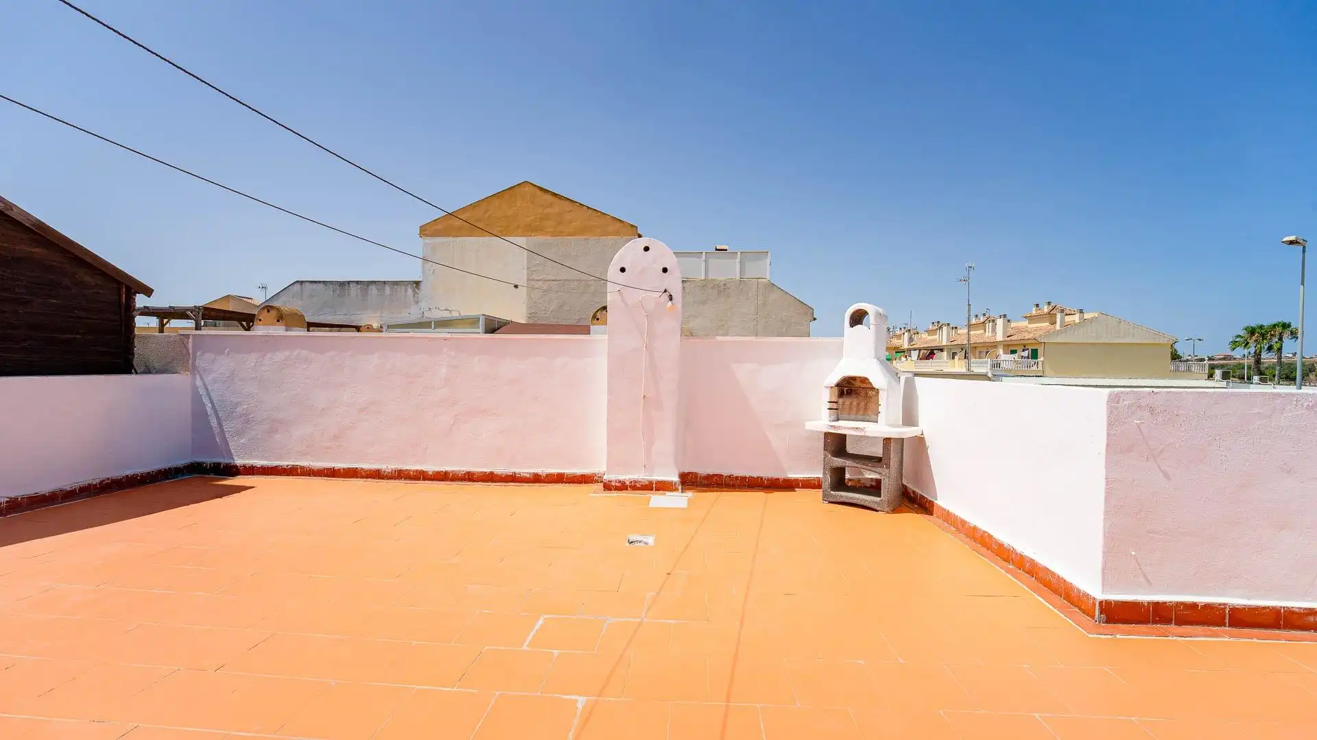 Terrassa de Casa adosada en venda en Torrevieja amb Terrassa, Traster i Moblat