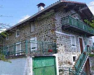 Vista exterior de Casa o xalet en venda en Arantzazu amb Terrassa, Traster i Moblat